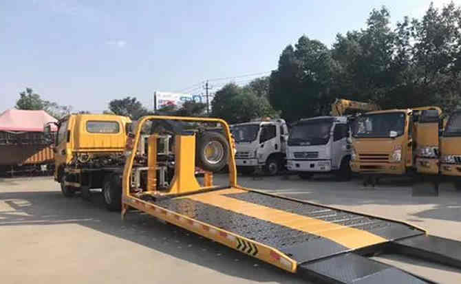 兴城汽车中途维修案例