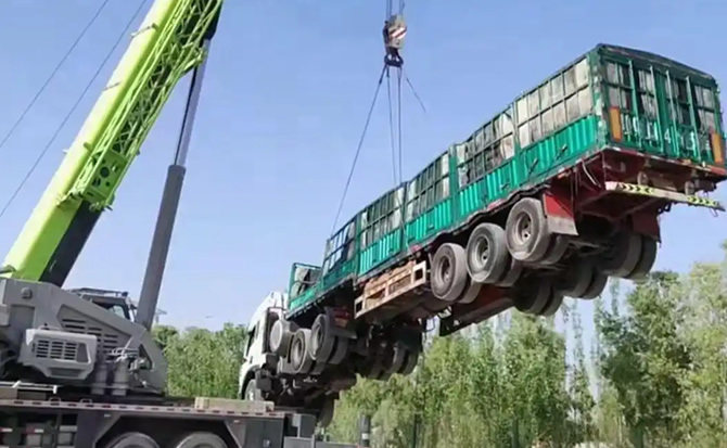 兴城道路脱困救援案例
